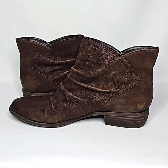 FERGIE ▪︎ MILESTONE BROWN BOOTIES ▪︎ SIZE 8.5 - Picture 8 of 12